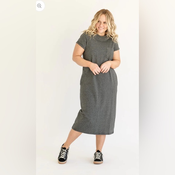 Inherit Co dresses - Picture 3 of 6